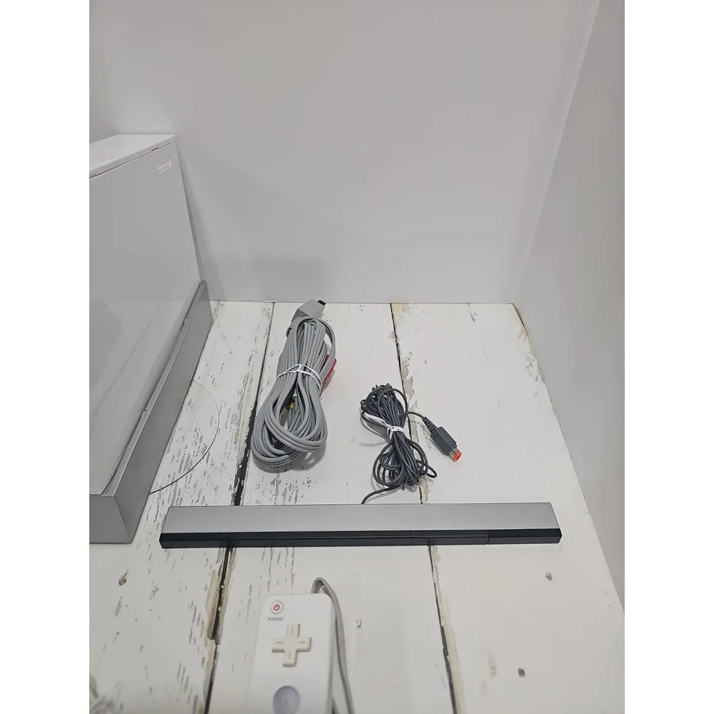 Nintendo Wii Console - White With 1 Controller